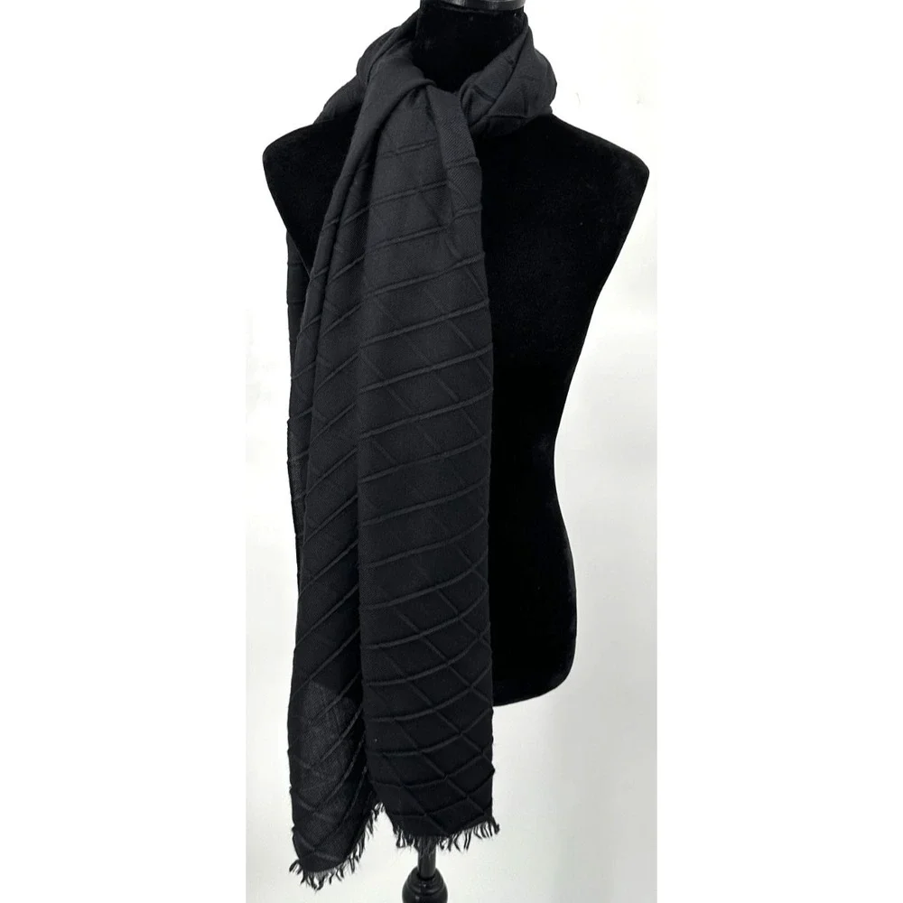 Loro‎ Piana Womens Designer Black Cashmere Diamond Rectangular Pashmina Scarf